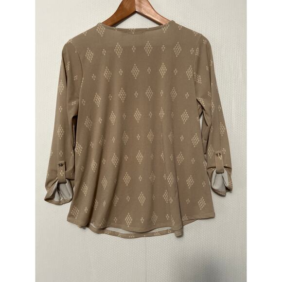 Cure Women's Beige 3/4 Roll-Tab Sleeve Keyhole Neck Blouse Geometric Top Medium - Picture 8 of 10